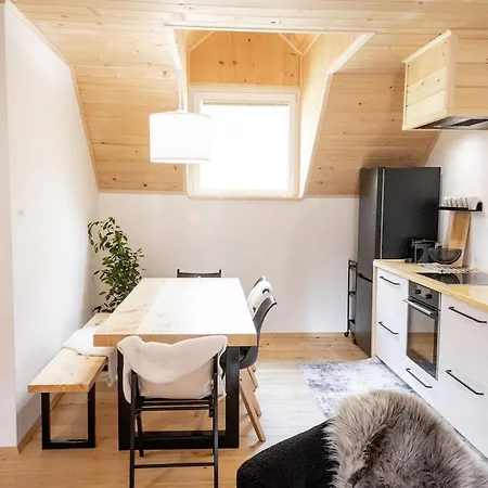 Tdi - Modern 2-bedroom In Nature